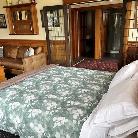Bramley'S Stables And Accommodation 朗伊奥拉 外观 照片