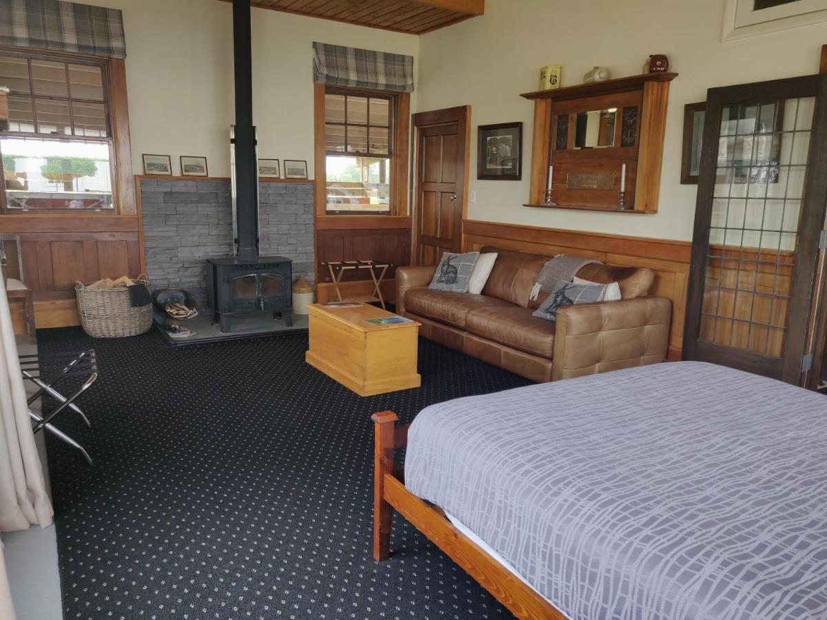 Bramley'S Stables And Accommodation 朗伊奥拉 外观 照片