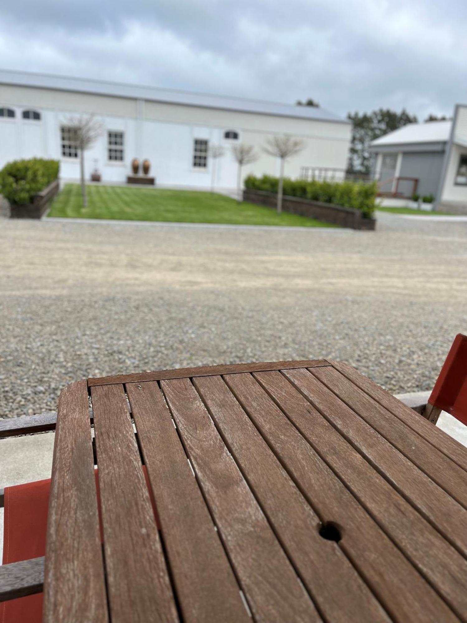 Bramley'S Stables And Accommodation 朗伊奥拉 外观 照片